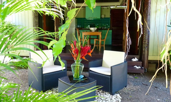 Maharepa House | Junior Suite, garden side, 1 bedroom, kitchen, bathroom, lagoon