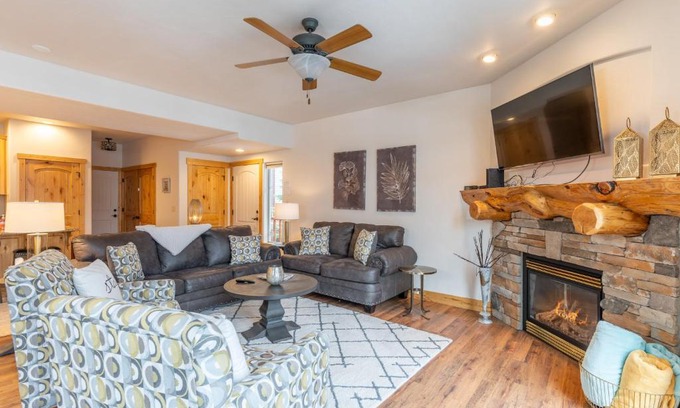 Somers Apartment | Juniper Bay Getaway