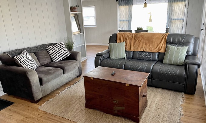 Lenoir City House | Juniper House - in the Heart of Downtown LC!