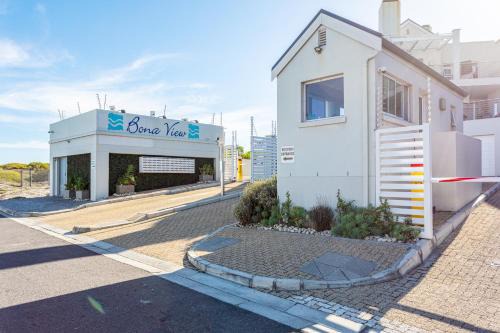 Big Bay Apartment | K67 Bona View