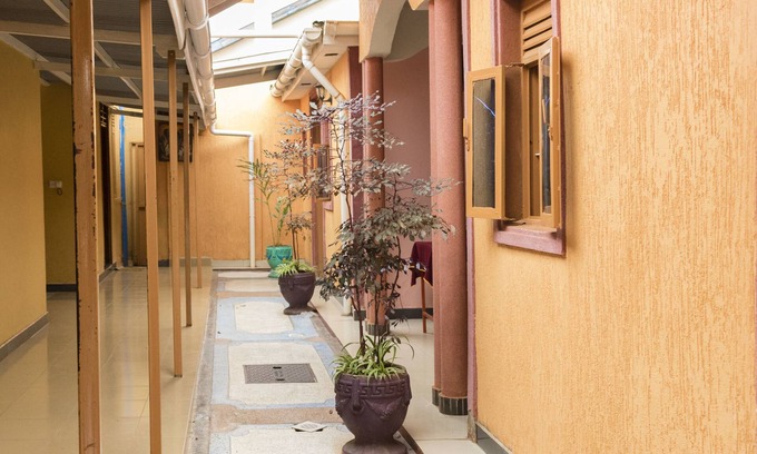 Mbale House | Kaanos Hope Complex Inn