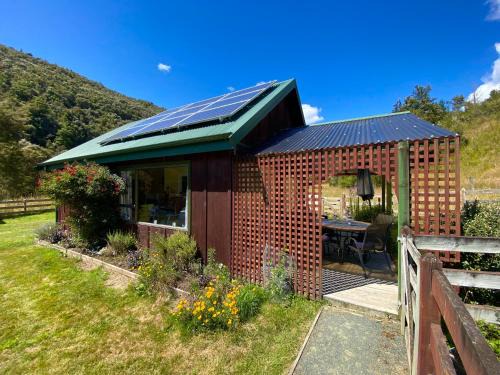 Tapawera House | Kahurangi Cottage Wilderness Retreat