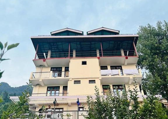 Sarahan House | KAILASH VIEW SARAHAN