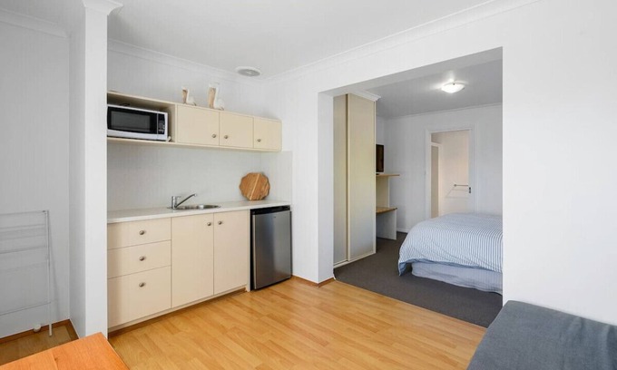 Port Sorell Apartment | Kalisti Suites - Fira Suite