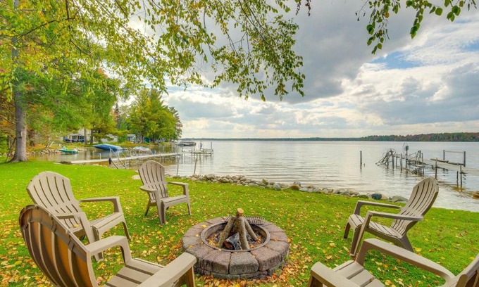 Kalkaska House | Kalkaska Retreat Private Hot Tub, Dock, Fireplace