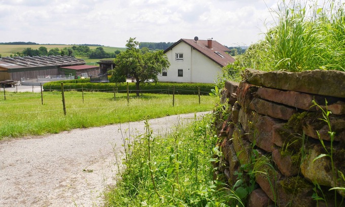 Reichartshausen Apartment | KALLES HOMELAND vacation, horse riding and country living in Kraichgau