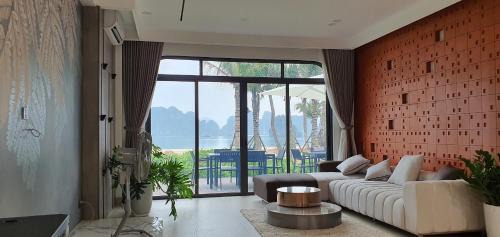 Van Don House | KAM's Home