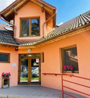 Tiszatelek Bed & Breakfast | Kancsal Harcsa Panzió és Halászcsárda