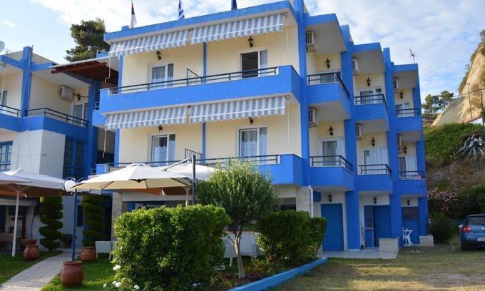 Kassandra Apartment | Kangaroo Hotel