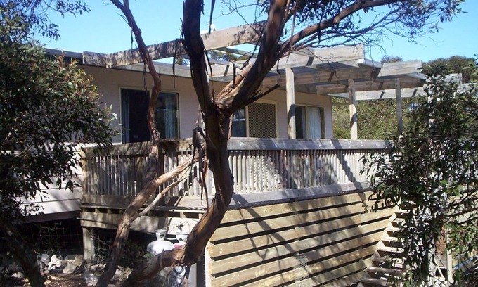 Newland House | Kangastay on Vivonne Bay beside the Harriet River on Kangaroo Island.