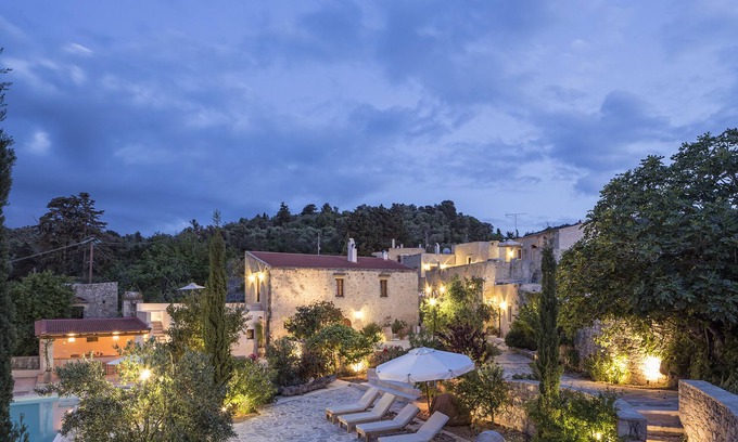 Kapsaliana Hotel | Kapsaliana Village Hotel