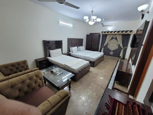 Clifton House | Karachi Family Guest House