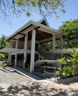 Maribago Resort | Karancho Beach House