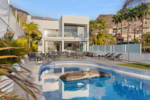 Costa Adeje Villa | Karat Villa Esmeralda