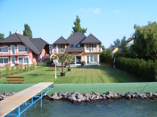 Balatonlelle Apartment | KATI VILLA-BEACH