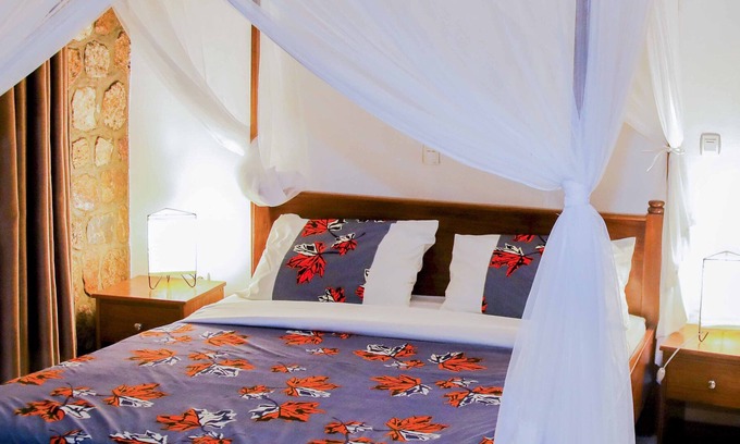 Buhongo Bed & Breakfast | Kay Sun Hotel which offer different services