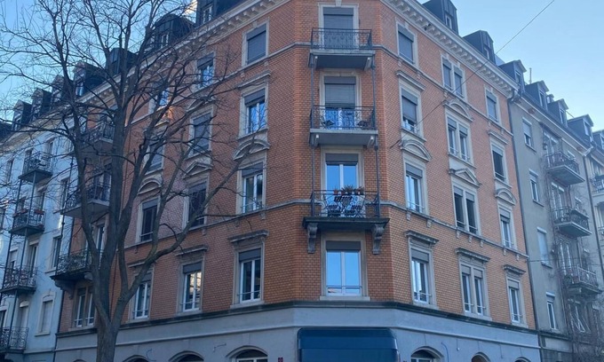 Werd Apartment | Kaya Zurich Wiedikon