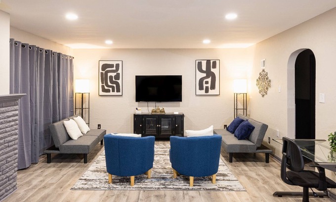 Kansas City House | 💎KCK Speedway Retreat❤️✧Upper Level✧