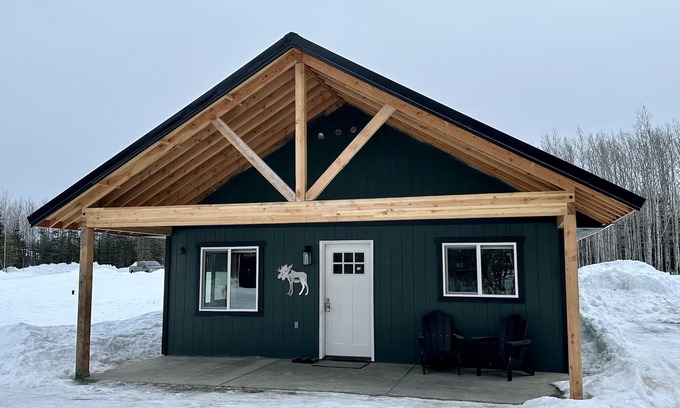 Kalifornsky Cabin | Kenai Adventure Cabins Moose 2/2