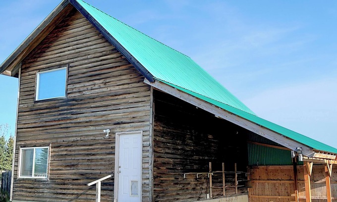 Kalifornsky Cabin | Kenai Beachfront Cabin 4 - 10min to Kenai and Kasilof rivers