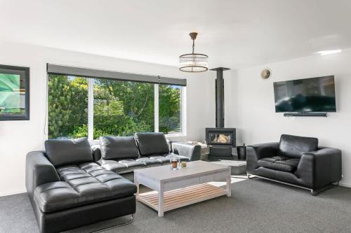 Richmond Heights House | Kensington Gem-Family Getaway