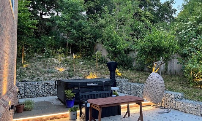 Aldington Cottage | Kent Downs Love Nest