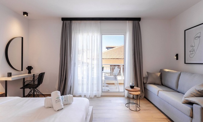 Haniotis Apartment | Kentro Luxury Suites