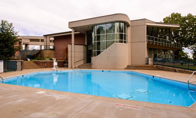 Gilbertsville Hotel | Kentucky Dam Village State Resort Park