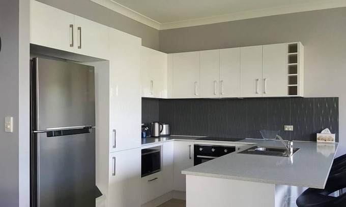 McDowall House | Keona Grove Home 2 - beautiful Townhouse