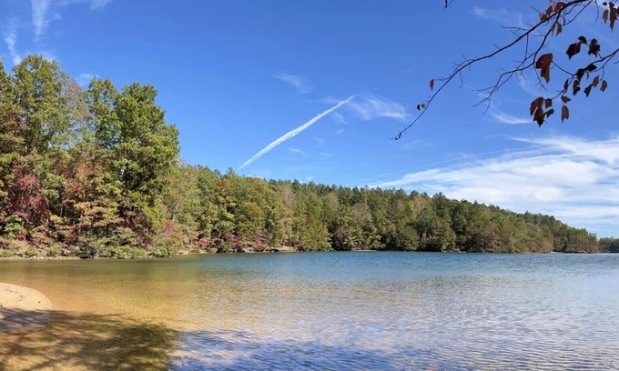 Seneca Cottage | Keowee Waterfront Lakeside Retreat -Keowee Cottage