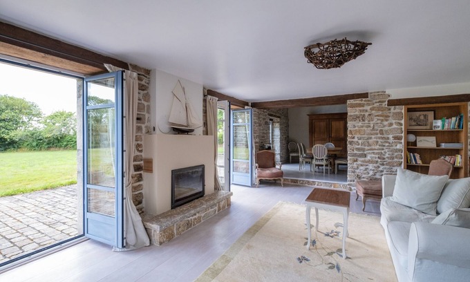 Sulniac House | Kerlomen - Maison avec grand jardin