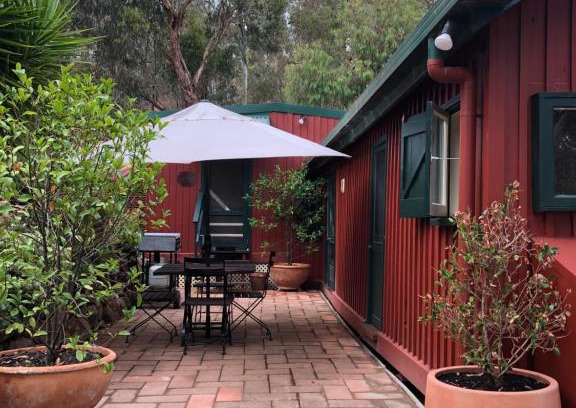 Kerrisdale House | Kerrisdale Railway Cottage