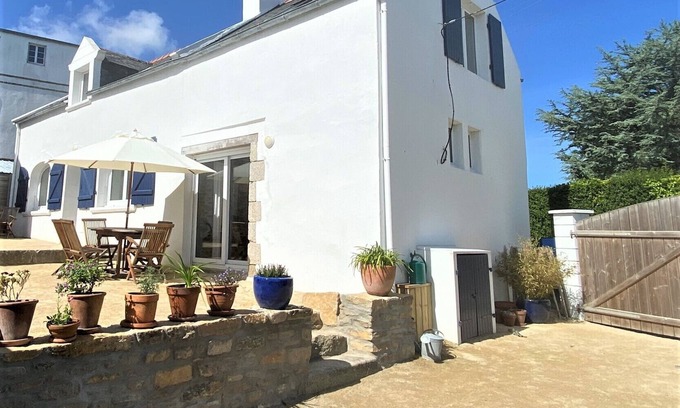 Saint-Mathieu House | Kersaint-Landunvez, lovely house 300 meters from the water.
