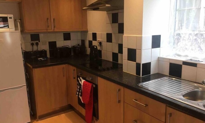 Kettering Apartment | Kettering Town Corporate - Avondale Mews