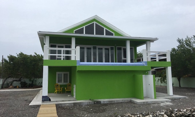 Isla de Utila House | Key Lime Casa - Ocean Front - Private Pool