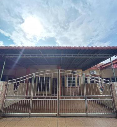 Bandar Seri Iskandar Villa | KhaAfi Homestay Seri Iskandar