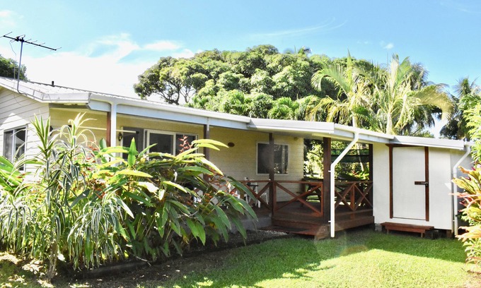 Tapere of Titikaveka House | Kia Manuia Cottage - Titikaveka