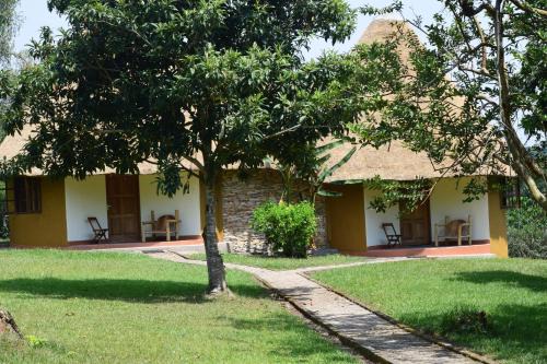 Kibale Hotel | Kibale Guest Cottages