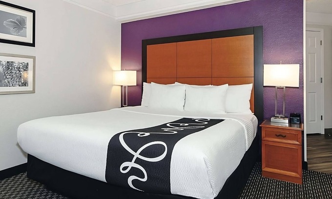 Guasti Hotel | King Bed, Non- Smoking at La Quinta Inn & Suites by Wyndham Ontario Airport