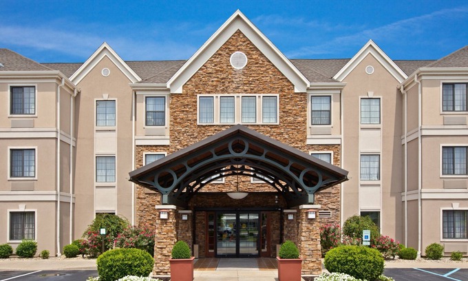 Middletown Condo | King Suite | Perfect for Business Travelers