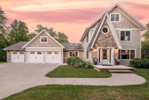 Sister Bay House | Kings Landing by Simple Life Rentals