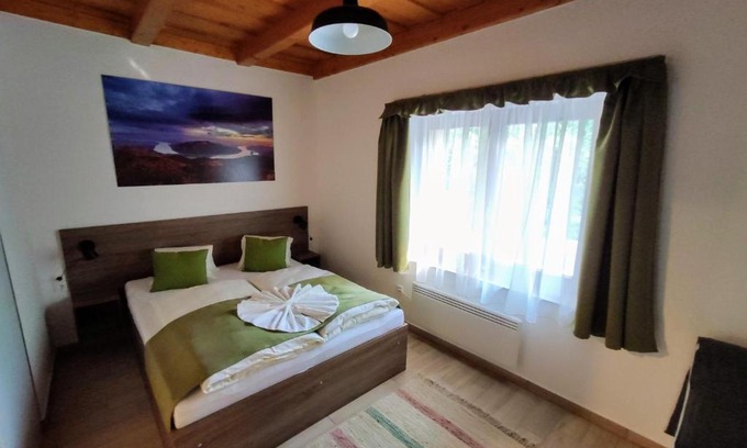 Pilismarot Apartment | Kishíd Vendégház Pilismarót