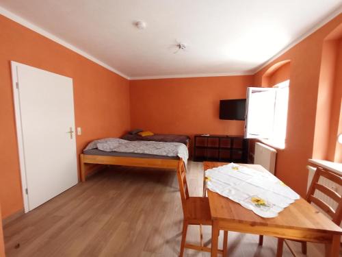 Teuchern Apartment | kleine 1-Raum-Ferienwohnung mit hohem Komfort