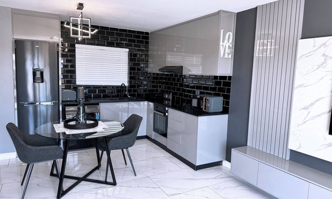Century City Apartment | Knightsbridge Luxury Apartments Century City by Vvip Bookings