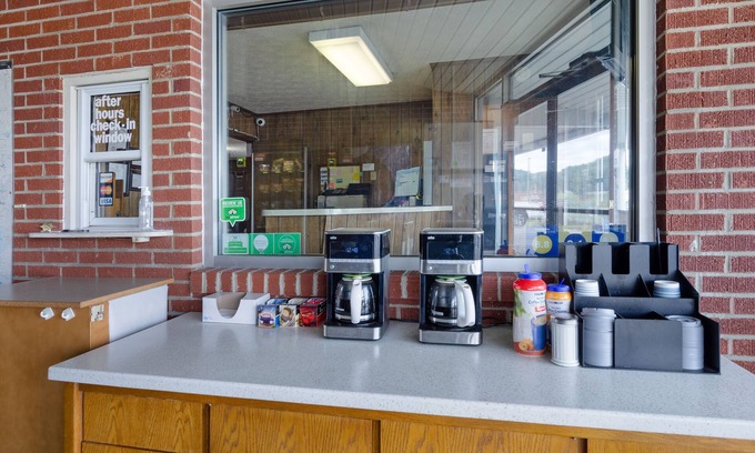 Hillsville House | Knob Hill Motor Lodge – Hillsville