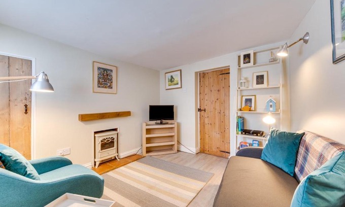 Martlesham Heath House | Knot Cottage
