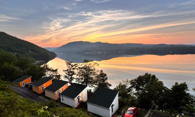 Ingonish Beach Ski Chalet | Knotty Pine Cottages, Suites & Motel Rooms