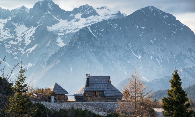 Kamnik Ski Chalet | Koča Ojstrica - Velika planina