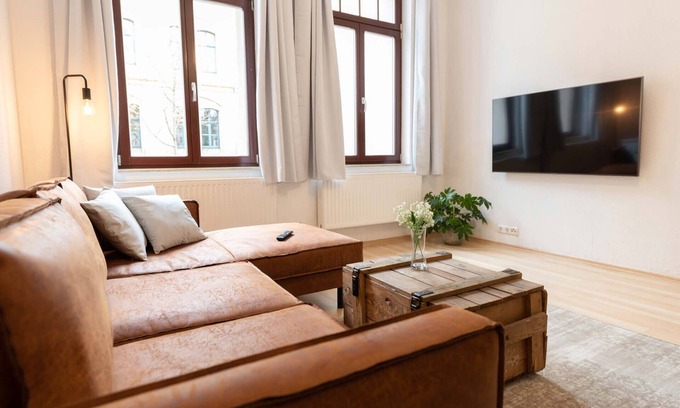 Halle Apartment | ★Ko-Living Apartment am Wasserturm | Paulusviertel Halle | Up to 5 people ★