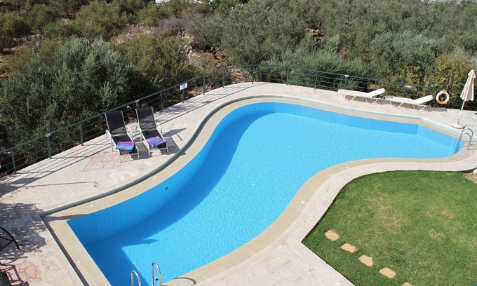 Kokkinon Khorion Villa | Kokkino Chorio Superb Detached Villa-Shared Large Pool,Stunning Sea View & WiFi